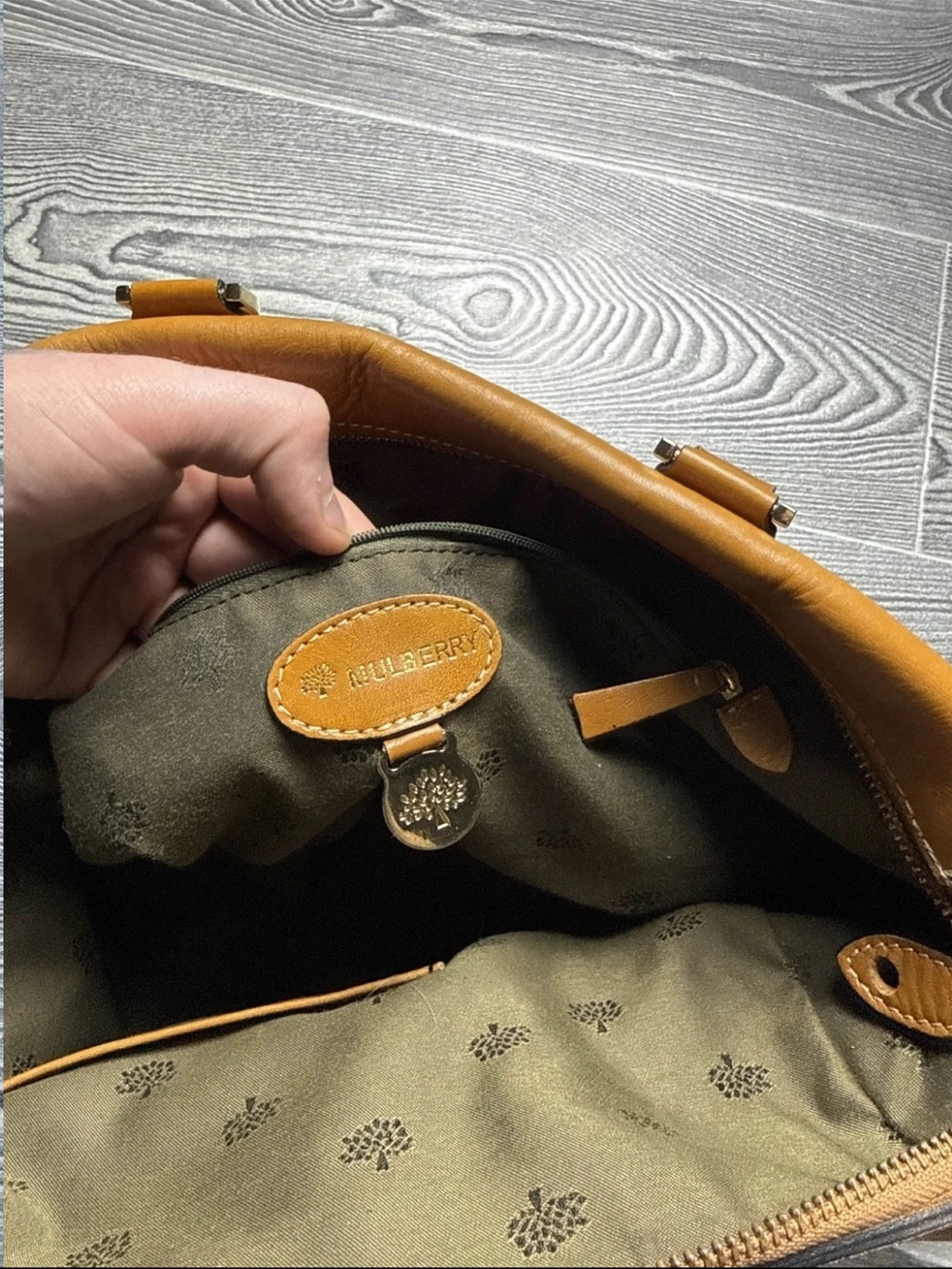 Mulberry Caramel Brown Leather Satchel with Turn-Lock - Picture 9 of 14